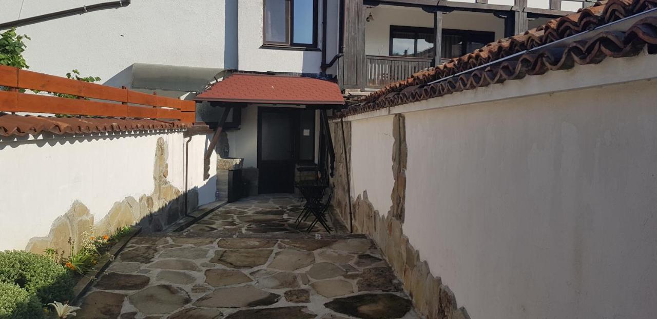 Часовника Hotel Tryavna Exterior foto