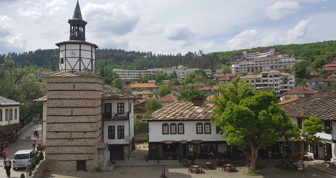 Часовника Hotel Tryavna Exterior foto