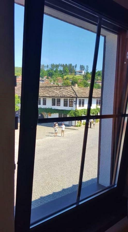 Часовника Hotel Tryavna Exterior foto